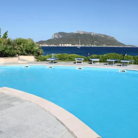 Apartment In S'abba E Sa Pedra With Pool Golfo Aranci